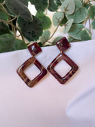 Boucles_d_oreille_bijoux_fantaisie_bordeaux_prune_violine_fabrique_a_Marseille_de_maniere_artisanale